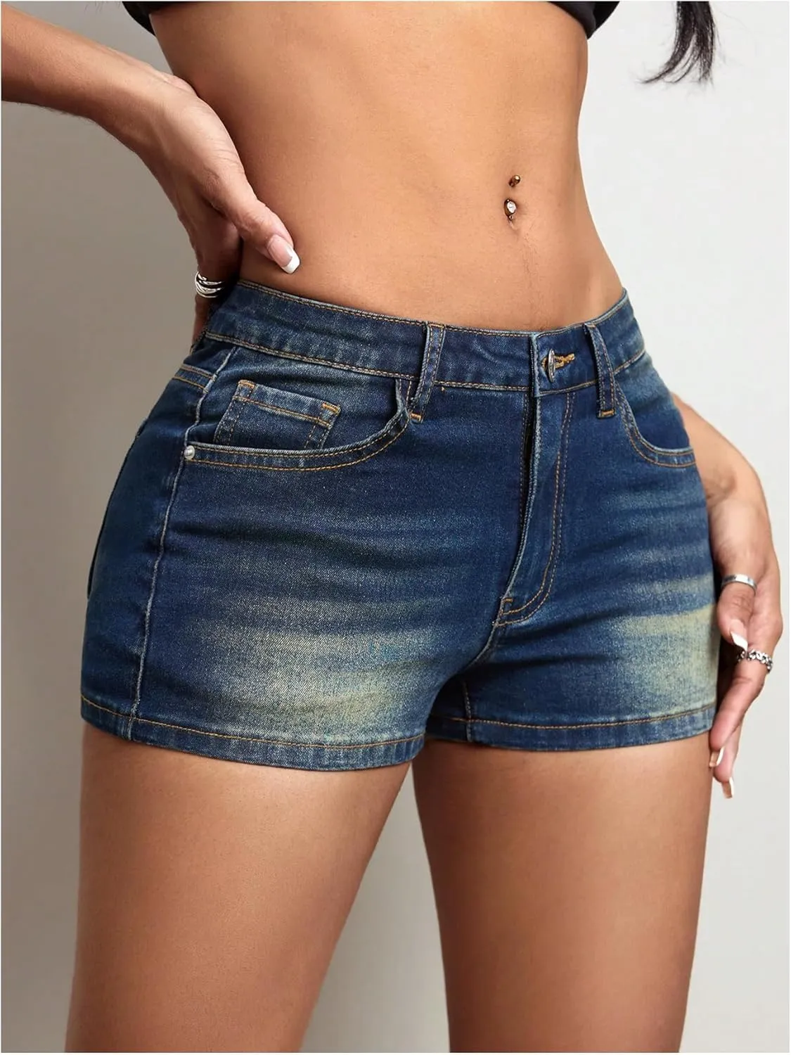 WDIRARA Women's Low Waist Button Skinny Denim Shorts Streetwear Stretch Shorts